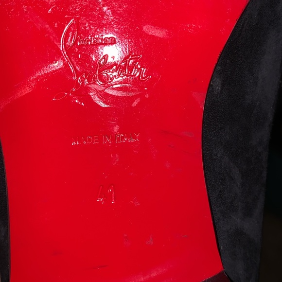 Christian Louboutin
Men's Dandelion Velvet Loafers - Picture 10 of 11